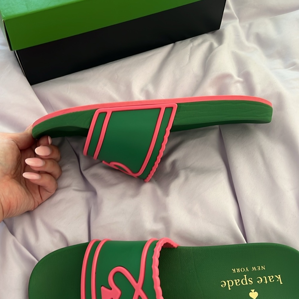 Kate Spade Pool Slide - Picture 8 of 13